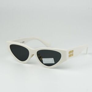 NEW Miu Miu MU03ZS 1425S0 White Dark Gray Cat Eye Women Sunglasses MU 03ZS
